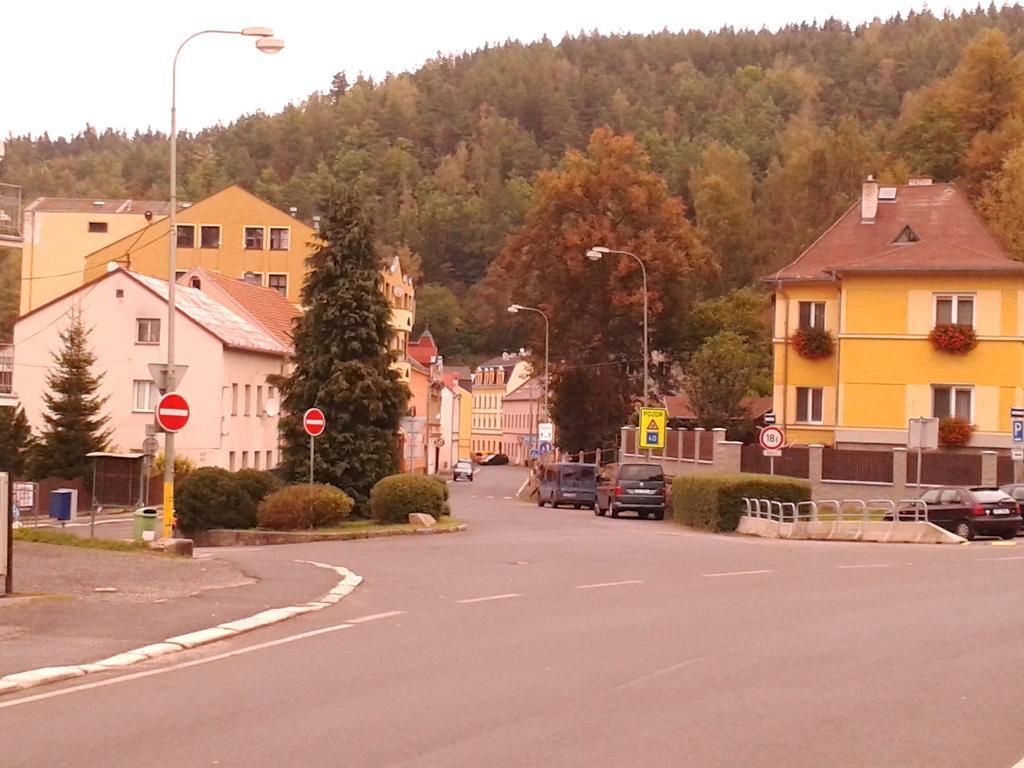 Penzion Havaj Karlovy Vary Dış mekan fotoğraf